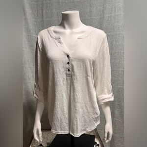 Nuco Women's White Button-Up Top